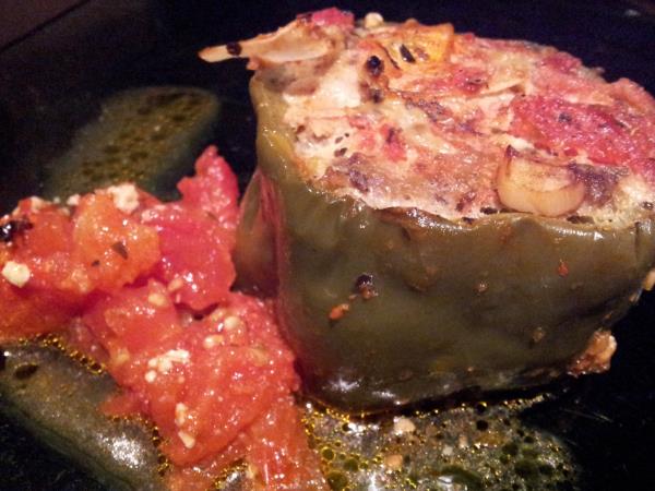 Poletno lahka nadevana paprika