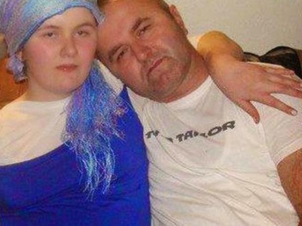 Svetovni fenomen: oče, ki je svoj hčer zdravil s petrolejem