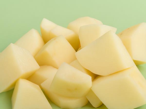 S skuto in krompirjem nad kilograme