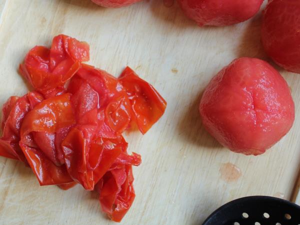 Triki, kako olupiti paradižnik