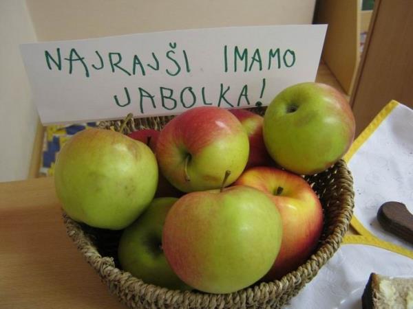 Kruh, med in jabolko: 9 receptov za tradicionalni slovenski zajtrk, ki ga poznamo manj kot ameriški
