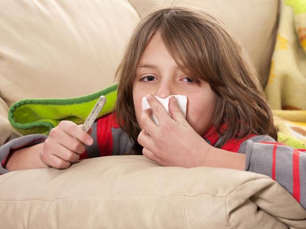 5 domačih napitkov proti kašlju