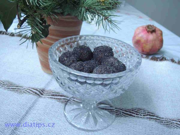 Nepečene kroglice z makom