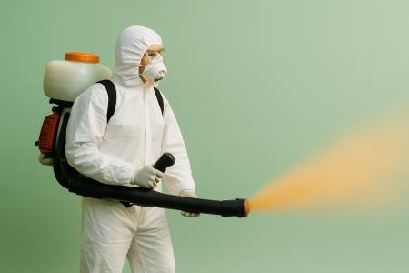 Od zdrave hrane so ostali le še pesticidi