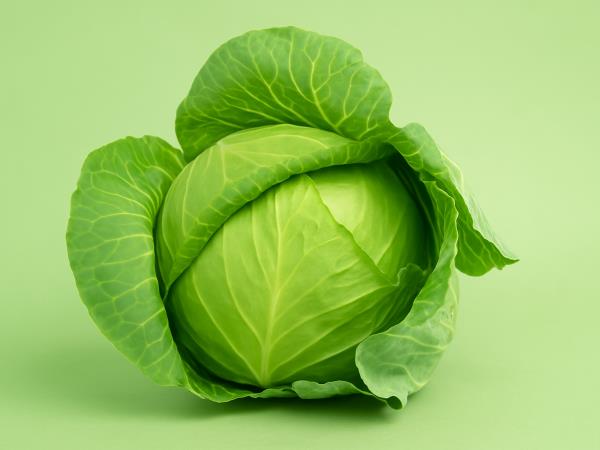 Kdo bolje premaguje kašelj: žajbelj ali zelje?