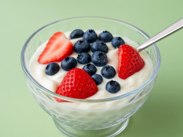 Jogurt, banane, citrusi … 5 živil, ki jih na tešče raje preskočite