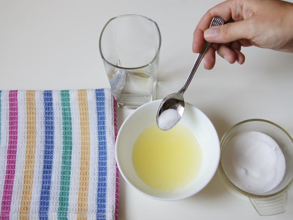 Slana limonada proti glavobolom