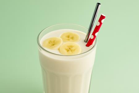 Napitek za raven trebuh