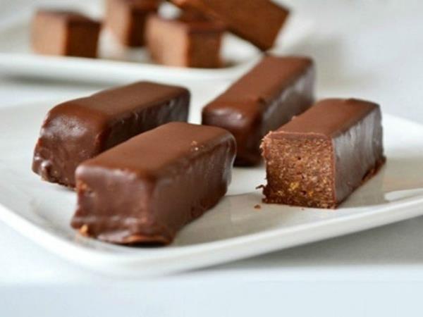 Fenomenalna sladica s čokolado in rumom