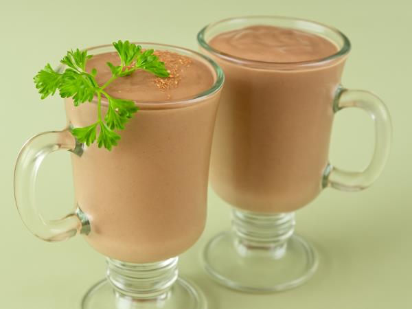 Smuti, ki lahko nadomesti zajtrk, kosilo in večerjo