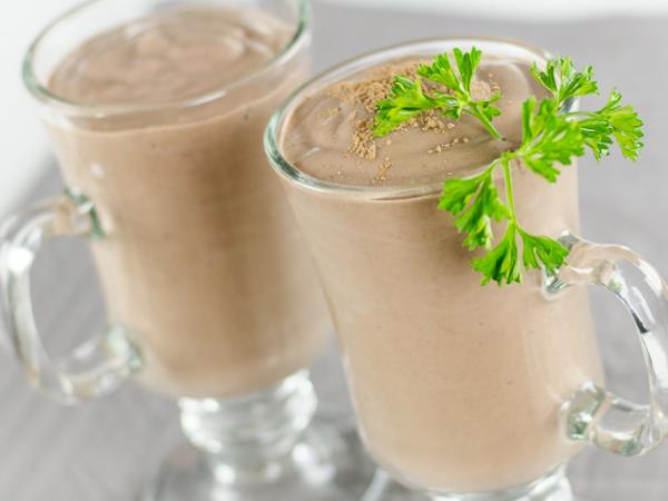 Smuti, ki lahko nadomesti zajtrk, kosilo in večerjo