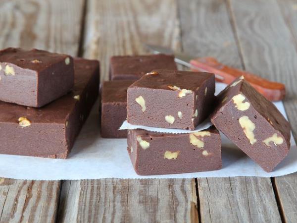 Rajska poslastica: čokoladni kolač z banano