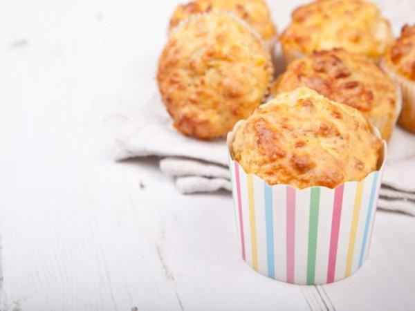 Zlato-rumeni krompirjevi kolački