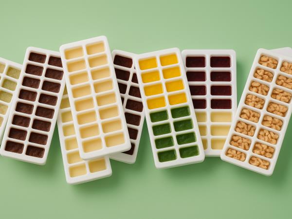 Izvirna uporaba posodice za ledene kocke