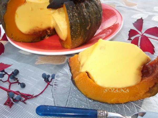 Buča, polnjena z jajčno kremo: jesenski recept, ki bo navdušil vso družino