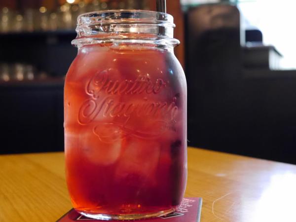 Kako in zakaj narediti domačo pijačo z veliko elektroliti