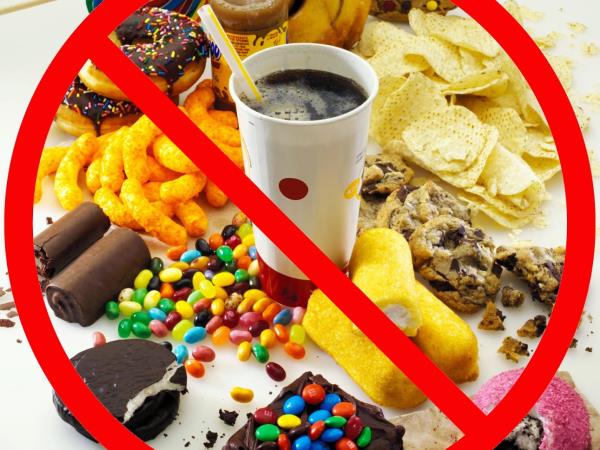 Ali sadje povzroča zakisanost telesa?