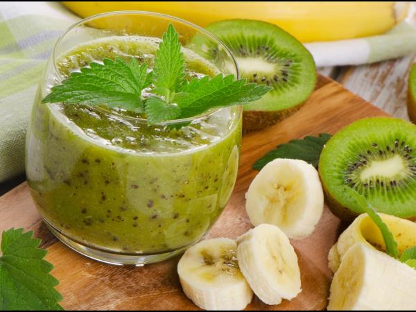 Smoothie iz kivija, banane in hrena: tri sestavine, ki skupaj naredijo več, kot bi kdorkoli pričakoval