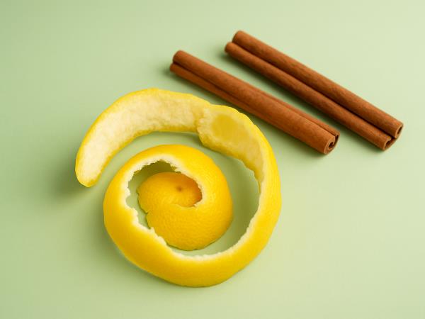Kaj se zgodi, ko zmešate cimet in limono?