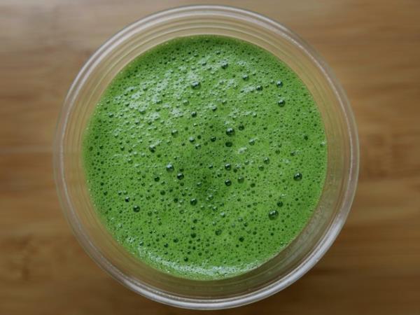 Poln kozarec zdravja - banana in blitva