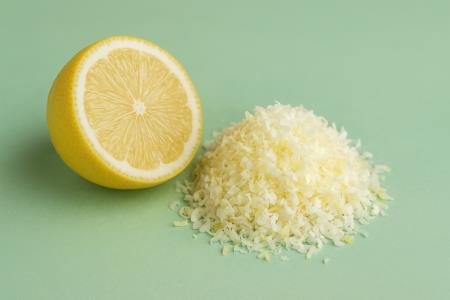 Kako najbolj zdravo uporabiti limonino lupino