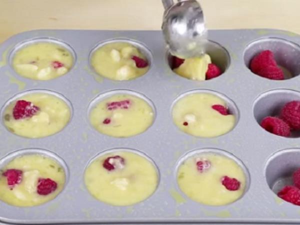 Čarobni kolački brez moke in sladkorja