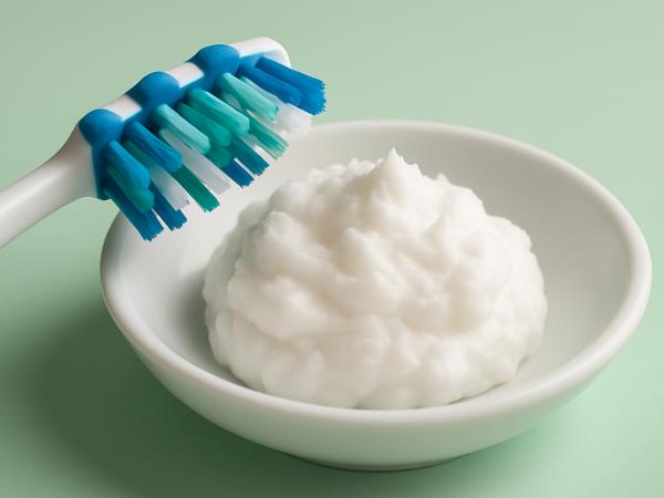 Zakaj je kokosovo olje najboljša zobna pasta