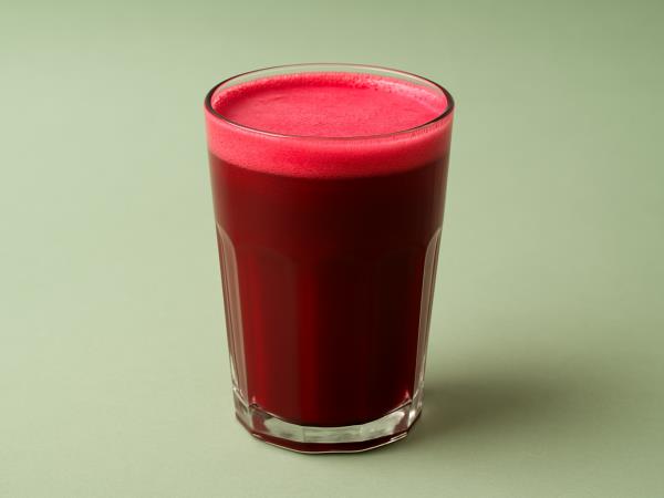 Rdeči sok za boj proti debelosti