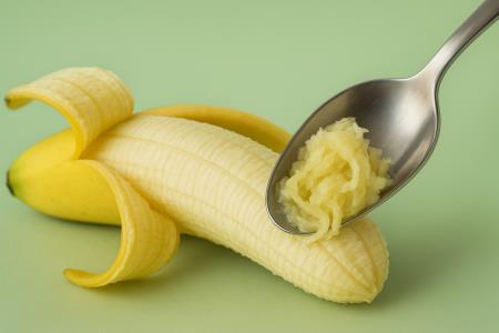 Ali veste, kaj se skriva pod bananino lupino?