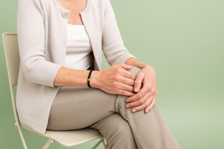 Vas bolijo sklepi? Morda vam primanjkuje glukozamina?