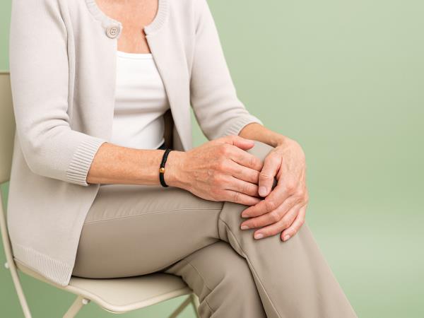 Vas bolijo sklepi? Morda vam primanjkuje glukozamina?