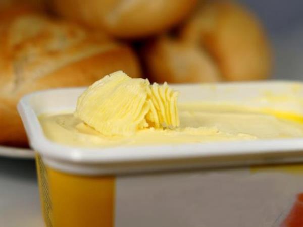 6 živil, ki jih po 40. letu ne bi smeli jesti - eno vsakodnevno skriva nepričakovano past