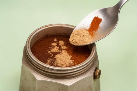 Ali veste, kako dolg rok uporabnosti imajo začimbe?