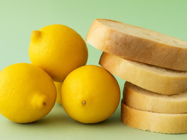 Presenečeni boste, kaj lahko pozdravite z limono in kruhom