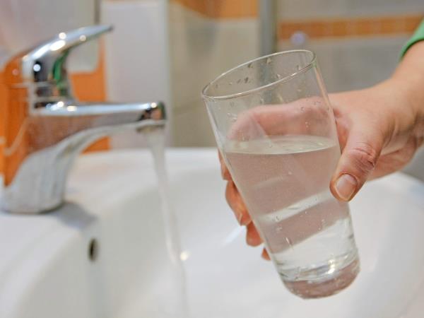 Voda ni vir življenja, voda nas ubija