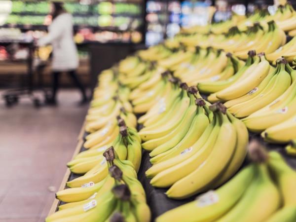 Ko nos zamaši … banana, čokolada ali pica: 10 živil, ki niso virozna, a vas prisilijo dihati skozi usta