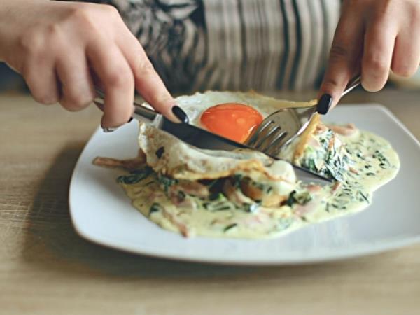 3 obvezna pravila za zajtrk za manjši trebuh