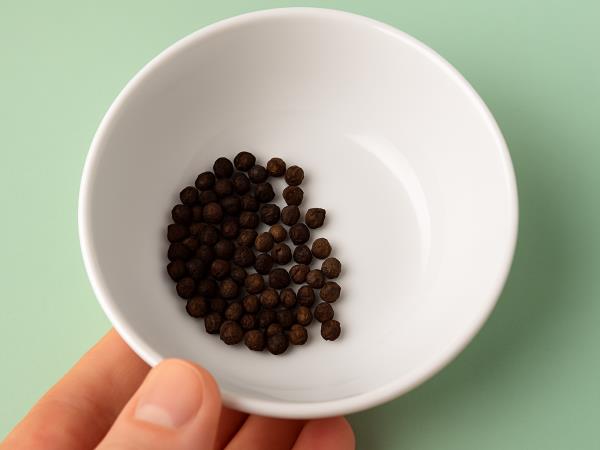 Nepogrešljiv spomladanski napitek iz črnega popra