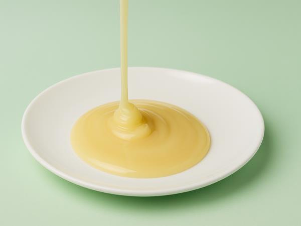 Znate narediti kondenzirano mleko in zakaj je bolj zdravo, če ga naredite sami