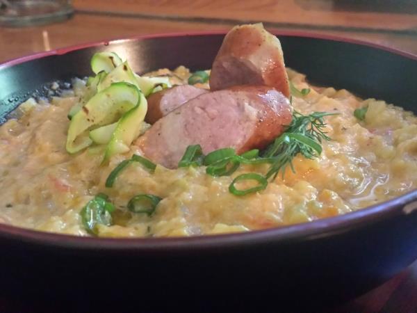 LCHF enolončnica iz bučk in klobase