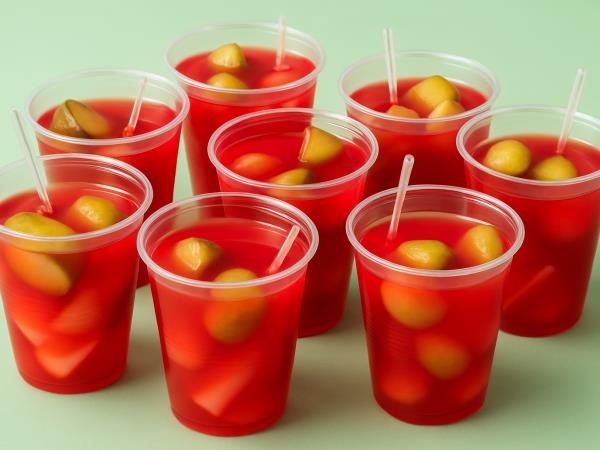 Čudovita kombinacija mineralne vode in sadja