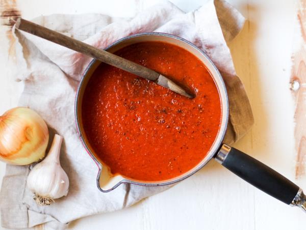 Paradižnik proti raku na želodcu: kaj so znanstveniki res odkrili?