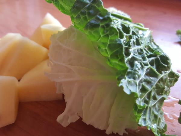 Ohrovtov pire: preprost recept, ki domači vrtiček spremeni v zdravo in okusno zimsko razvajanje