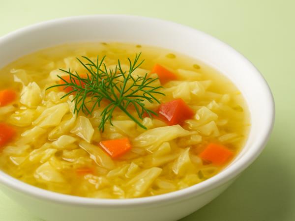 Jesenska čebulno-zeljna dietna juha