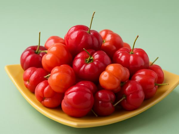 Acerola: češnja, ki ima več vitamina C kot kateri koli drug sadež na svetu