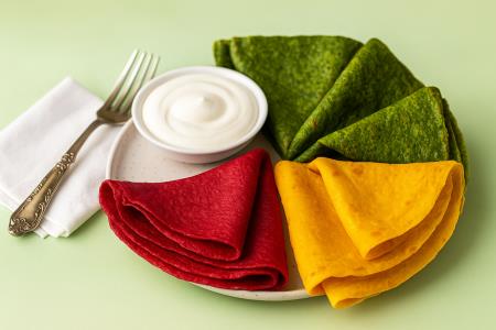 Barvne palačinke čez celo leto