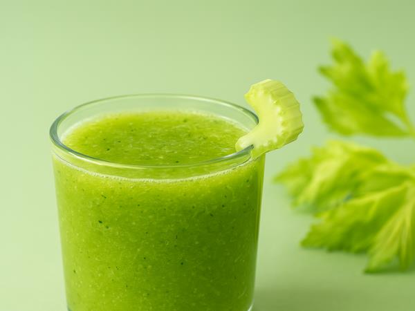 Kaj se zgodi z vašim telesom, če vsako jutro popijete sok zelene?