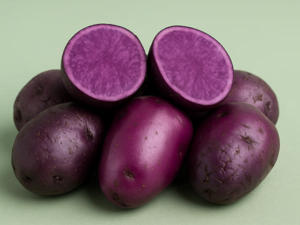 Moder krompir spet prihaja v modo. Veste zakaj?