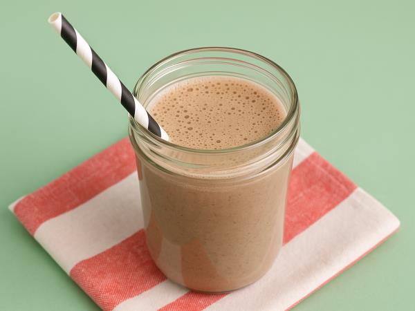 Čokoladno mleko učinkovitejše od športnih pijač?