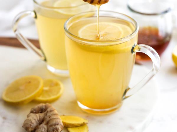 Zakaj med namesto sladkorja vedno ni dobra ideja